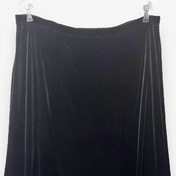 Vintage Black Velvet Midi Skirt XL Pull On Stretch Neutral Minimalist - Picture 9 of 11
